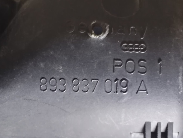 Внутренняя ручка двери слева сзади VAG 893837019A на Ауди 80 B4 купить с разборки в Самаре по цене 1 500 ₽