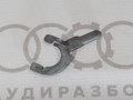 Запирающий элемент cлева VAG 893837275A на Ауди 80/90 B3 купить с разборки в Самаре по цене 350 ₽