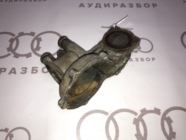 Корпус насоса водяного VAG 056121013E на Ауди 100 C3 купить с разборки в Самаре по цене 700 ₽