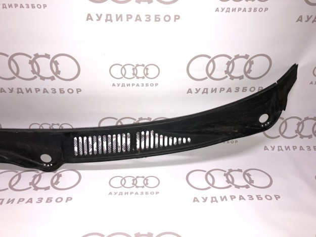 Накладка 4A1805097A на Ауди 100 C4 купить с разборки в Самаре по цене 500 ₽