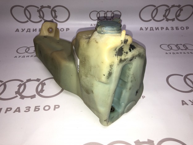 Бачок стеклоомывателя VAG 893955453B на Ауди 80/90 B3 купить с разборки в Самаре по цене 500 ₽