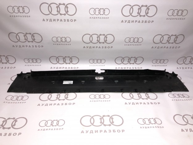 Облицовка задней панели 4A5863485 на Ауди 100 C4 купить с разборки в Самаре по цене 300 ₽
