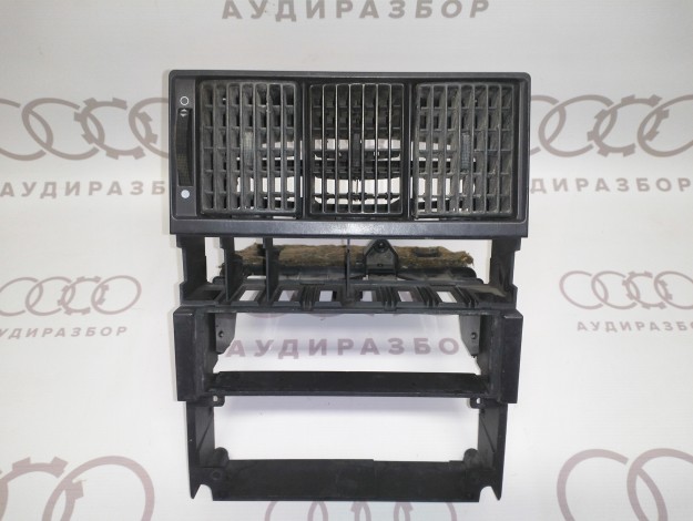 Рамка для дефлекторов VAG 8A1857007A на Ауди 80 B4 купить с разборки в Самаре по цене 1 000 ₽