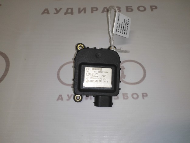 Электрический мотор заслонки оттаивателя 4B1820511B на Ауди A6 C5 купить с разборки в Самаре по цене 800 ₽