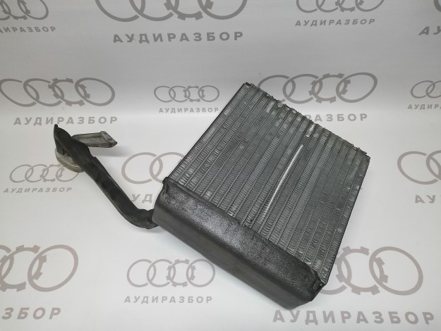 Испаритель 4B1820103 на Ауди A6 C5 купить с разборки в Самаре по цене 1 500 ₽