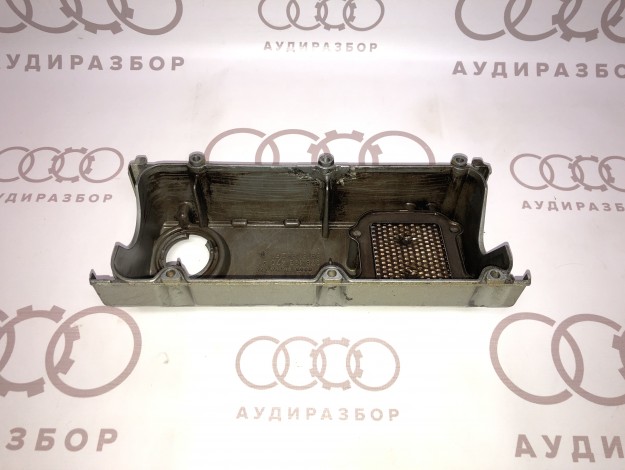 Крышка ГБЦ 078103472A на Ауди A4 B5 купить с разборки в Самаре по цене 1 000 ₽