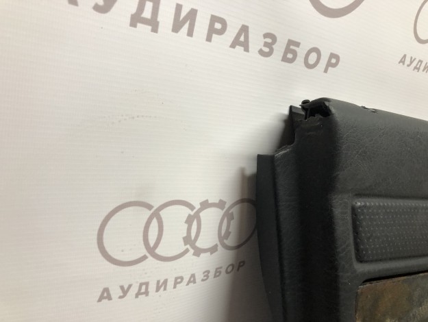 Обивка  двери спереди слева VAG 4A0867105 на Ауди 100 C4 купить с разборки в Самаре по цене 1 800 ₽