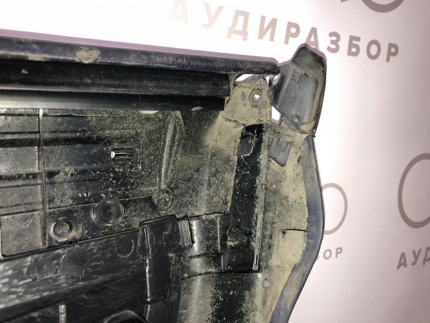 Обивка  двери спереди слева цвет синий VAG 4B1867105 4B1867103 на Ауди A6 C5 купить с разборки в Самаре по цене 2 500 ₽