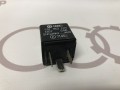 Pеле авар. свет. сигнализации VAG 191953227 на Ауди 80 B4 купить с разборки в Самаре по цене 150 ₽