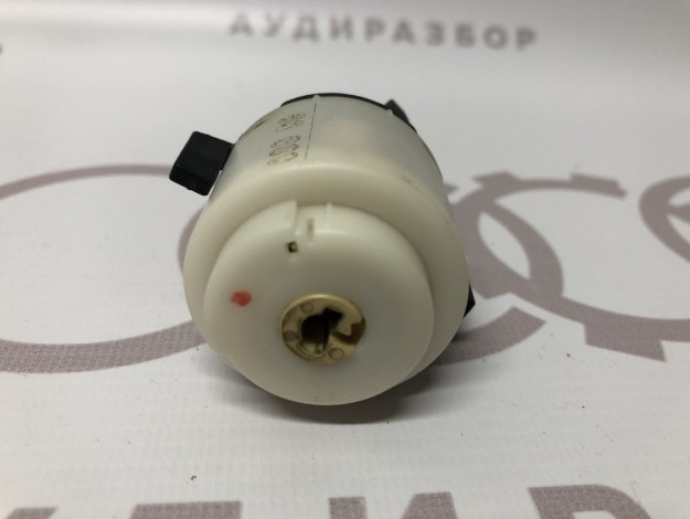 Выключатель зажигания и стартера VAG 4B0905849 на Ауди A6 C5 купить с разборки в Самаре по цене 700 ₽