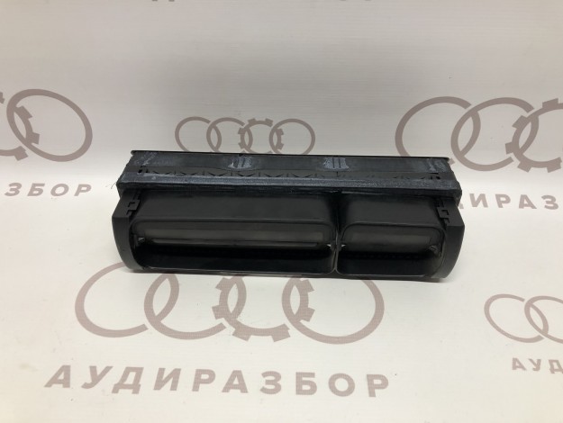 Дефлектор VAG 8D0820951 на Ауди A4 B5 купить с разборки в Самаре по цене 800 ₽