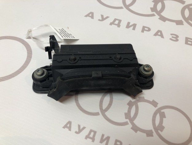 Pучка двери снаружи, черная VAG 4A0839207A 4A0839205D на Ауди 80 B4 купить с разборки в Самаре по цене 700 ₽