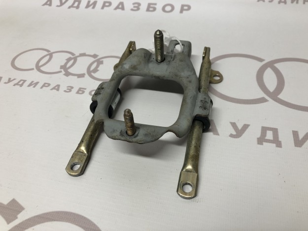 Толкающая штанга VAG 8D0711272A на Volkswagen Passat B5 купить с разборки в Самаре по цене 600 ₽