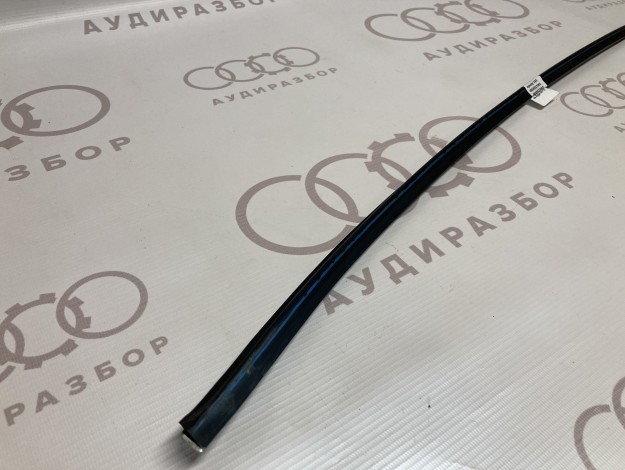 Накладка на крышу VAG 4B5853706A 4B5853706D на Ауди A6 C5 купить с разборки в Самаре по цене 1 200 ₽