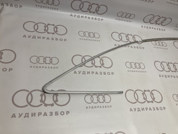 Декоративная накладка крыши VAG 4B5853704 4B5853346 на Ауди A6 C5 купить с разборки в Самаре по цене 1 500 ₽
