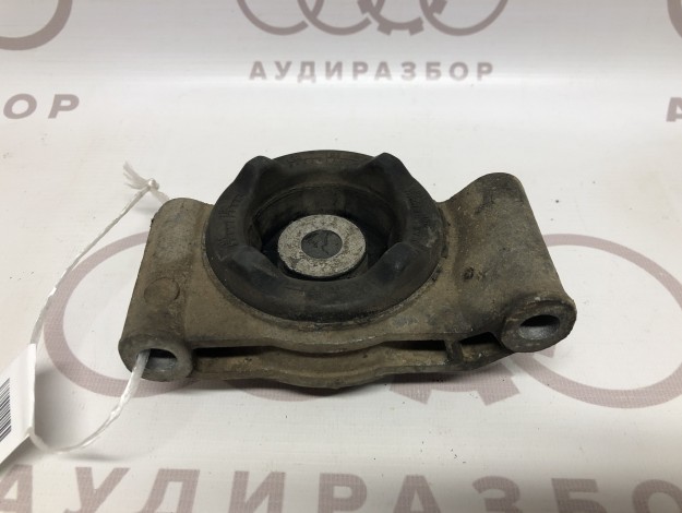 Сайлентблок VAG 893399151A на Ауди 80/90 B3 купить с разборки в Самаре по цене 400 ₽