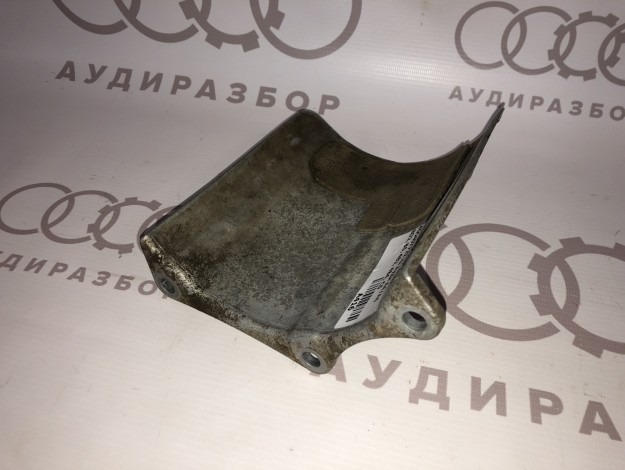 Пыльник шруса 4D0407722 на Ауди A4 B5 купить с разборки в Самаре по цене 500 ₽