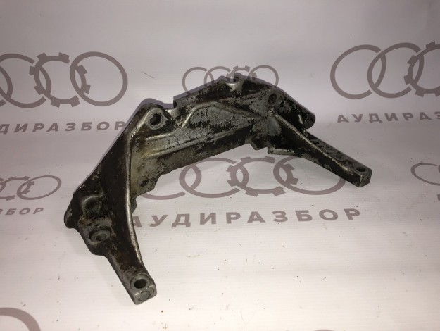 Опора силового агрегата 035199307E на Ауди 80 B4 купить с разборки в Самаре по цене 500 ₽