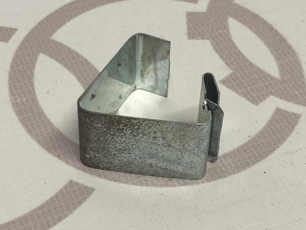 Колодка реле VAG 443953269 на Ауди 100 C3 купить с разборки в Самаре по цене 150 ₽