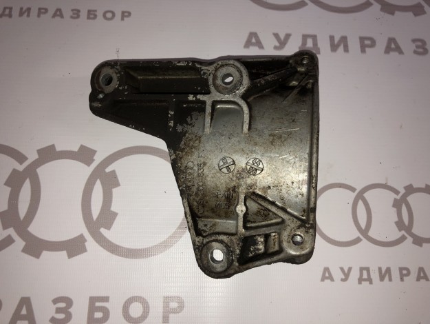 Кронштейн компрессора кондиционера 078260835F на Ауди A6 C5 купить с разборки в Самаре по цене 500 ₽