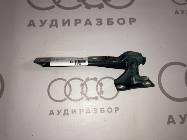 Петля капота левая VAG 893823301A на Ауди 80 B4 купить с разборки в Самаре по цене 500 ₽