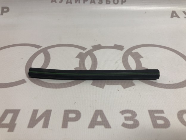 Шланг 130MM VAG 533862225 на Ауди 80 B2 купить с разборки в Самаре по цене 150 ₽
