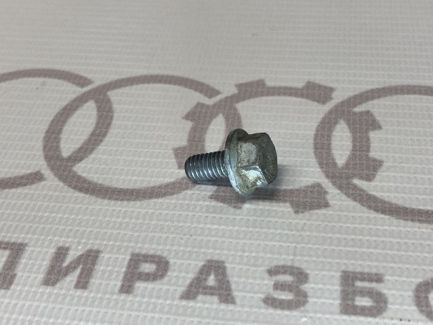 Болт с шестигранной головкой VAG N10005306 N10005303 на Ауди 100 C4 купить с разборки в Самаре по цене 50 ₽