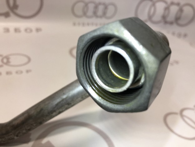Шланг хладагента VAG 4A0260707A на Ауди 100 C4 купить с разборки в Самаре по цене 1 500 ₽