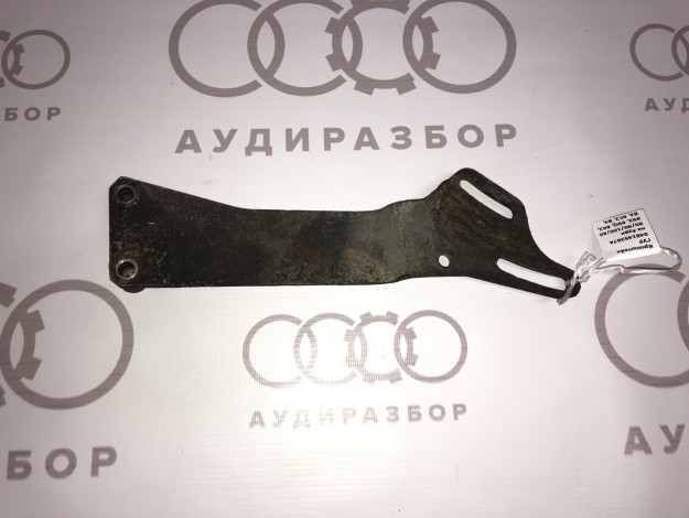 Кронштейн ГУР 048145387A на Ауди 100 C4 купить с разборки в Самаре по цене 500 ₽
