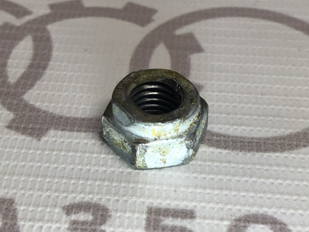 Гайка шестигранная VAG N10209009 на Ауди 80 B4 купить с разборки в Самаре по цене 50 ₽