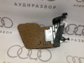 Кронштейн педального механизма VAG на Ауди 100 C4 купить с разборки в Самаре по цене 500 ₽