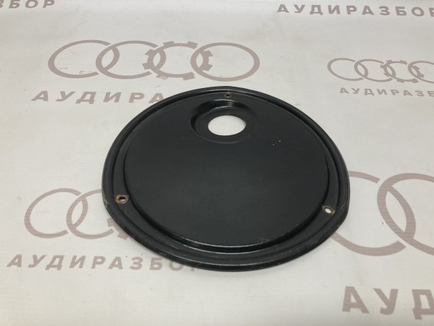 Крышка VAG 445803587 на Ауди 100 C3 купить с разборки в Самаре по цене 400 ₽