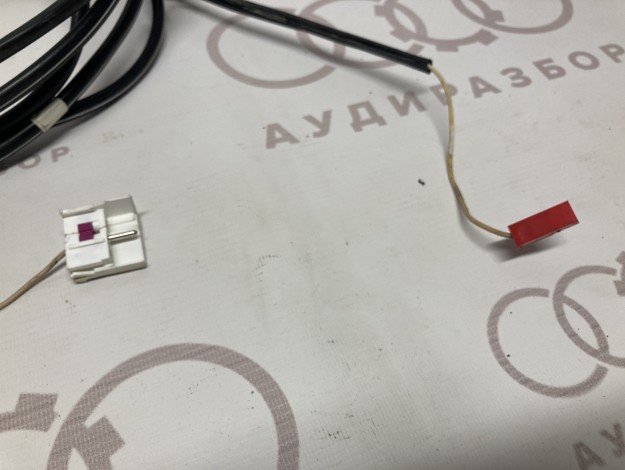 Провод питания антенны VAG 4A0971650A на Ауди 100 C4 купить с разборки в Самаре по цене 300 ₽
