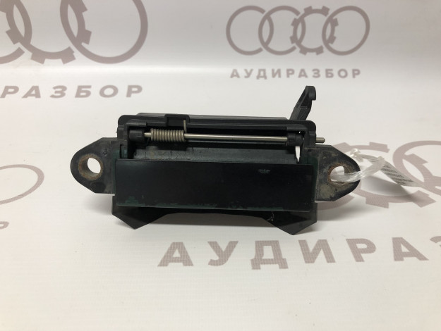 Pучка двери снаружи, черная VAG 4A0839207A 4A0839205D на Ауди 80 B4 купить с разборки в Самаре по цене 350 ₽