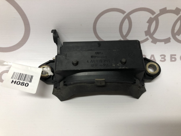 Pучка двери снаружи, черная VAG 4A0839207A 4A0839205D на Ауди 80 B4 купить с разборки в Самаре по цене 350 ₽
