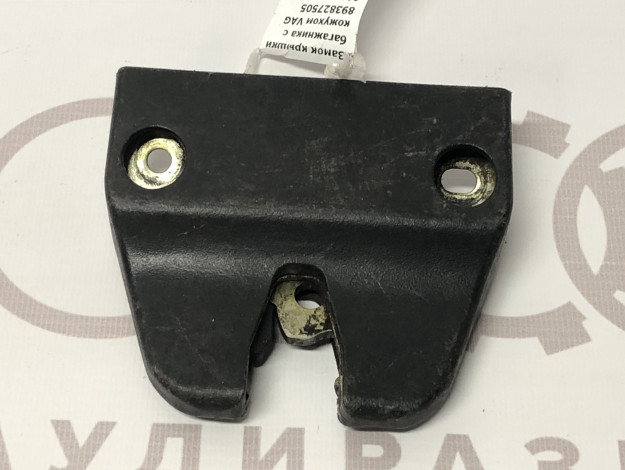 Замок крышки багажника с кожухом VAG 893827505 893827563 на Ауди 80/90 B3 купить с разборки в Самаре по цене 500 ₽
