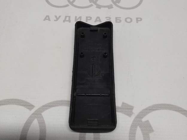 Накладка на педаль VAG 8D1721506 8D1721512 на Volkswagen Passat B5 купить с разборки в Самаре по цене 800 ₽