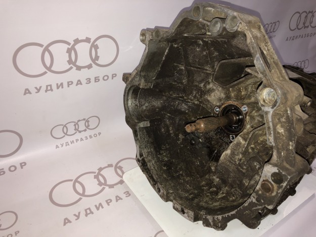 Коробка переключения передач AKM 012300041QX на Ауди 80 B4 купить с разборки в Самаре по цене 5 000 ₽