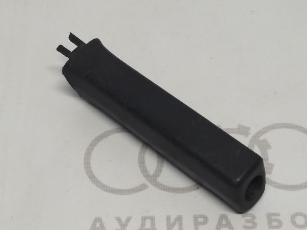 Pукоятка рычага стояночного тормоза VAG 893711327A 893711327 на Ауди 80/90 B3 купить с разборки в Самаре по цене 300 ₽