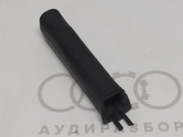 Pукоятка рычага стояночного тормоза VAG 893711327A 893711327 на Ауди 80/90 B3 купить с разборки в Самаре по цене 300 ₽