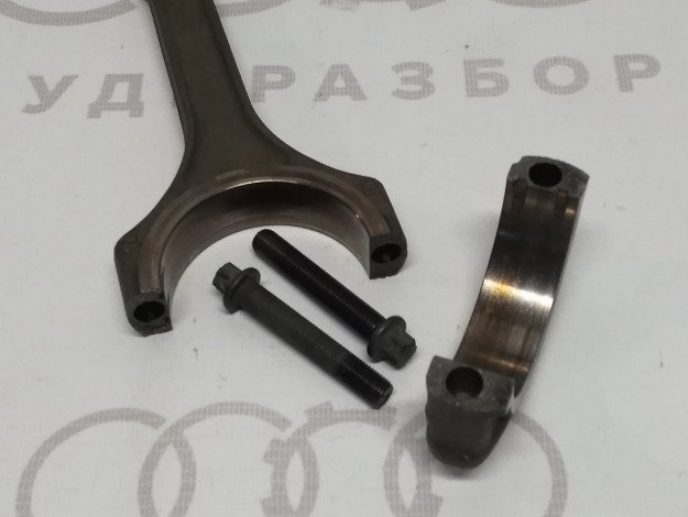 Шатун поршня колотый VAG 078198401C на Ауди A6 C5 купить с разборки в Самаре по цене 2 000 ₽