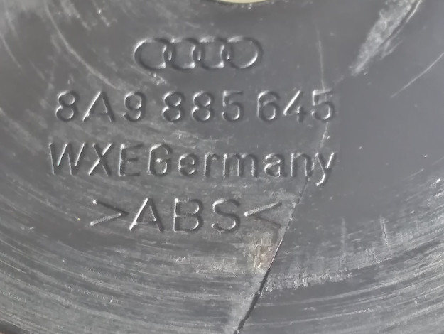 Защитная оболочка AVANT VAG 8A9885645 на Ауди 80 B4 купить с разборки в Самаре по цене 150 ₽