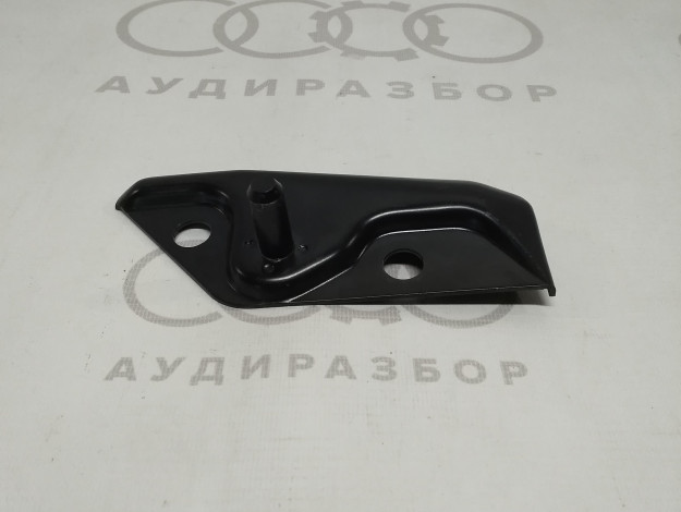 Фурнитура многоместного сиденья справа AVANT VAG 8A9886818 на Ауди 80 B4 купить с разборки в Самаре по цене 1 200 ₽