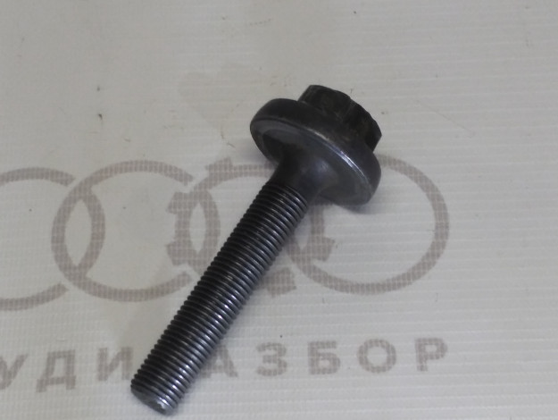 Винт M14X1,5 VAG 8A0407643 4B0407643 на Ауди 80/90 B3 купить с разборки в Самаре по цене 500 ₽