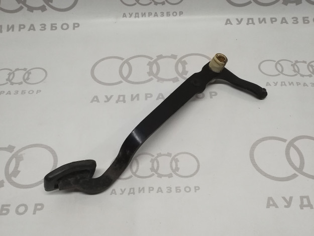 Педаль сцепления VAG 893721315C 8G1721315 на Ауди 80/90 B3 купить с разборки в Самаре по цене 500 ₽