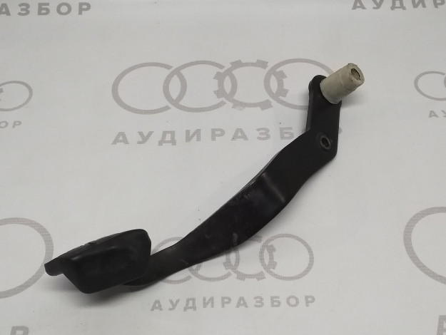 Педаль тормоза VAG 8G1721139 893721139D на Ауди 80/90 B3 купить с разборки в Самаре по цене 500 ₽