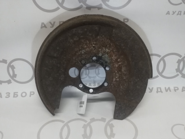 Грязезащитный щит тормозного диска слева VAG 8A0615611D 8D0615611 на Ауди A4 B5 купить с разборки в Самаре по цене 700 ₽