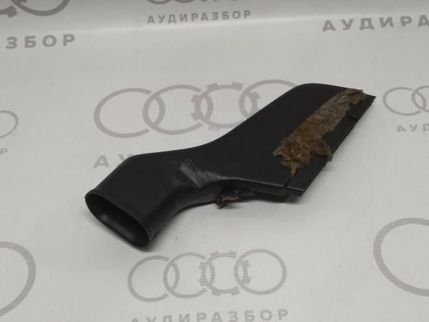 Воздушный канал для обогрева задней части салона слева спереди VAG 8A0819503A на Ауди 80/90 B3 купить с разборки в Самаре по цене 800 ₽