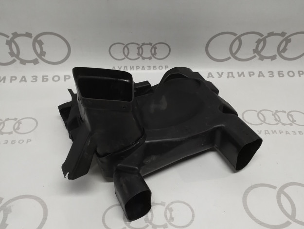 Дефлектор пространства для ног VAG 8A1819151 на Ауди 80 B4 купить с разборки в Самаре по цене 1 200 ₽