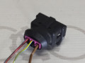 Корпус плоского разъёма трех штекерный VAG 443906233 на Ауди A6 C5 купить с разборки в Самаре по цене 350 ₽